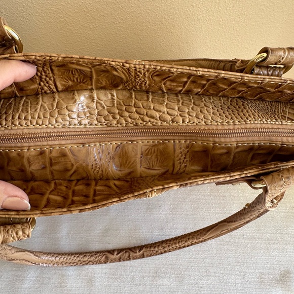 New Marc Fisher Faux Tan Crock Leather Large Bag - Picture 10 of 13